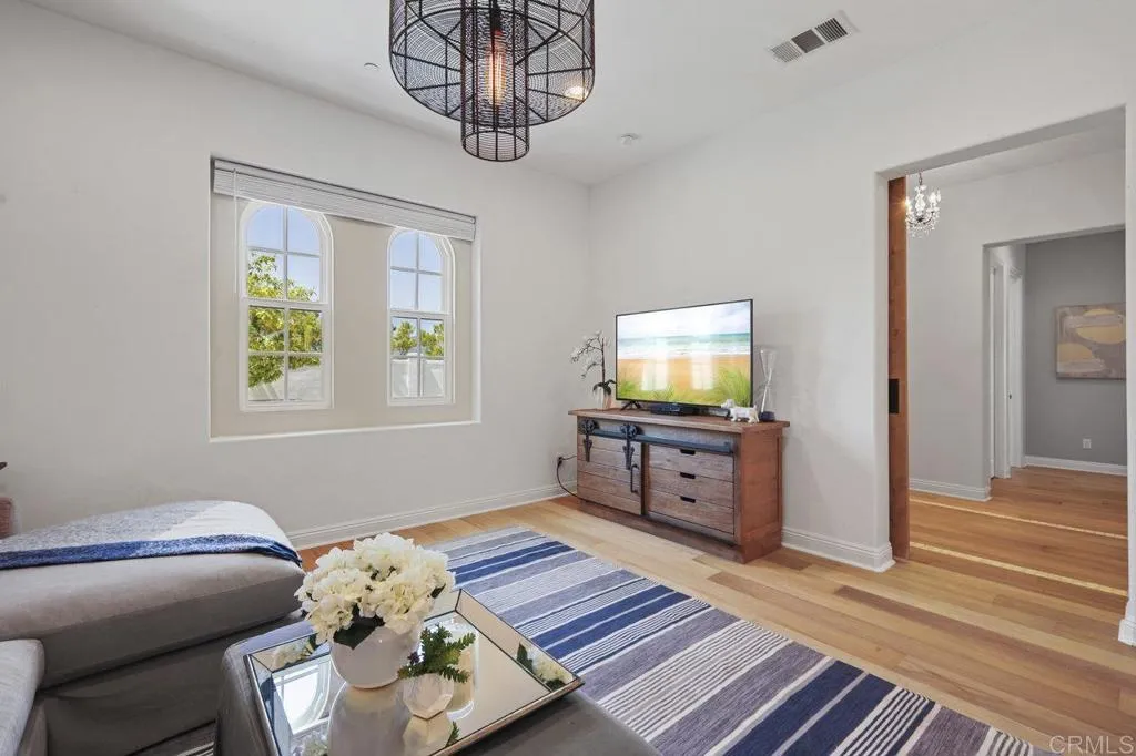 https://cdn.realtyfeed.com/cdn/127/306189731/060c36b8515dd813efe09134c8501d02.webp
