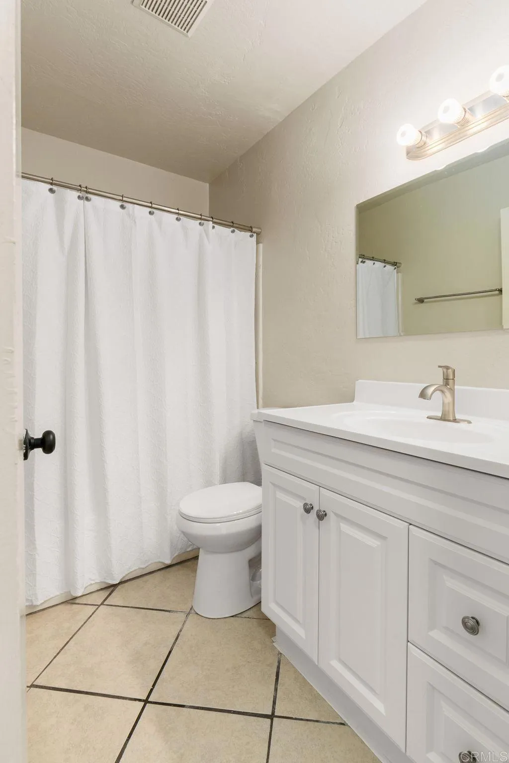 https://cdn.realtyfeed.com/cdn/127/306189947/41c80031e5443d2dd18dea54e7aec064.webp