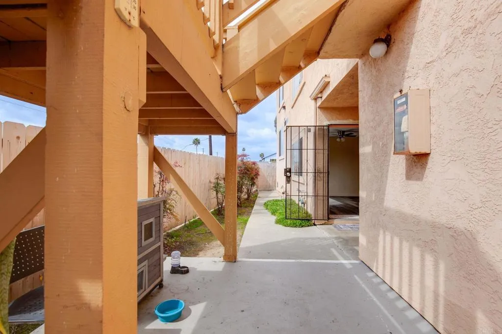 https://cdn.realtyfeed.com/cdn/127/306189947/a908e9ba85ffe0b7618f582c945bcdf5.webp