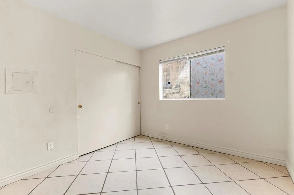 https://cdn.realtyfeed.com/cdn/127/306189947/c78c75f94fa4cc7f9a72c455efb7d9b4.webp