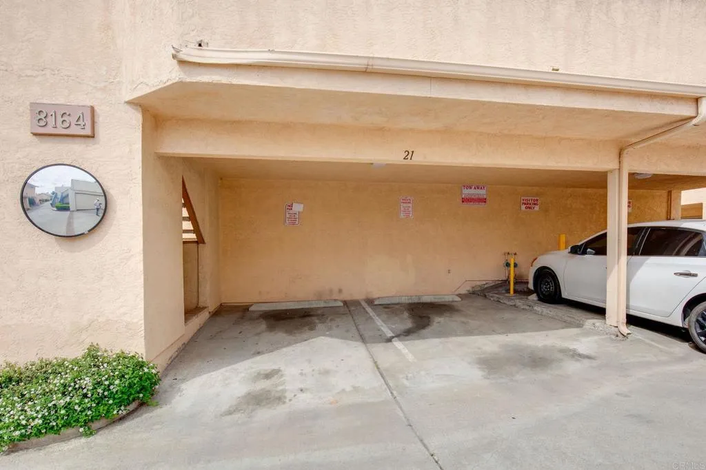 https://cdn.realtyfeed.com/cdn/127/306189947/d1d6d72233fa3f8f3daf686d9be234f0.webp