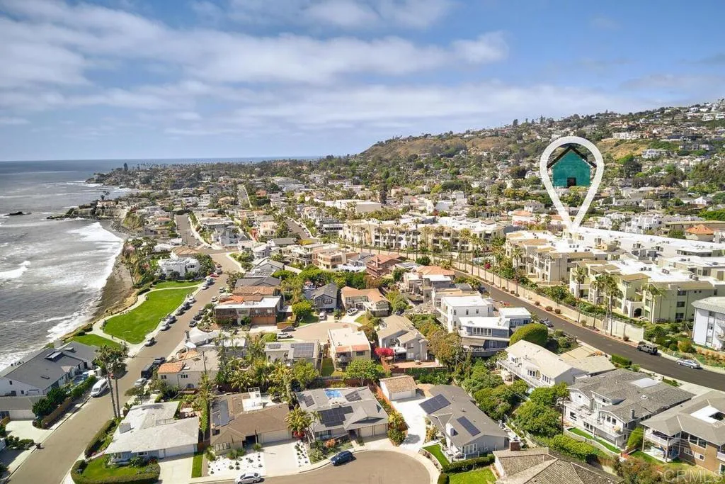 https://cdn.realtyfeed.com/cdn/127/306192482/32bb29671c40566645d5e0af9185cbcf.webp