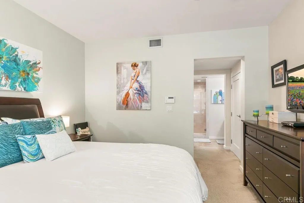 https://cdn.realtyfeed.com/cdn/127/306192482/c65db35ae3a941eef2ae7926ed1ea24c.webp
