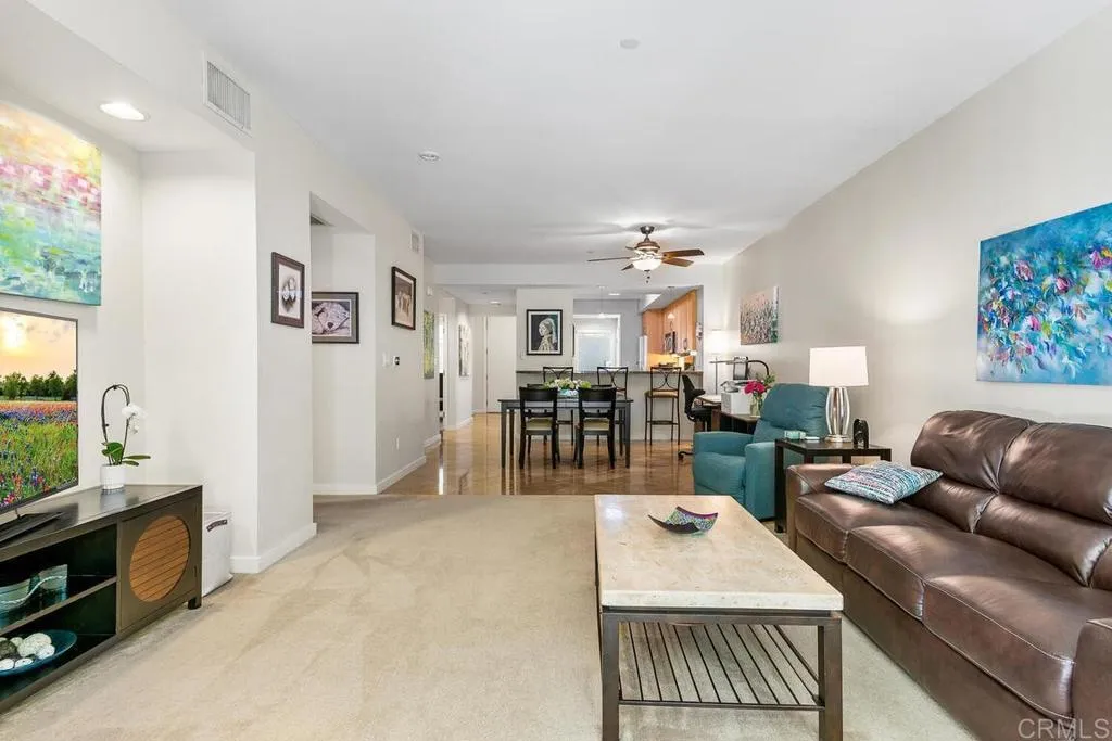 https://cdn.realtyfeed.com/cdn/127/306192482/e5989ad1a03766803045340c9c8fc593.webp