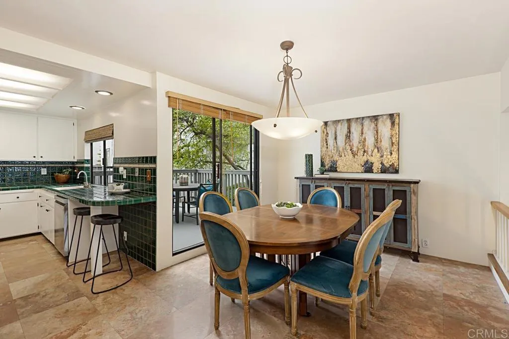 https://cdn.realtyfeed.com/cdn/127/306192527/e64d023fa8260775b6be7705afb1c7b0.webp