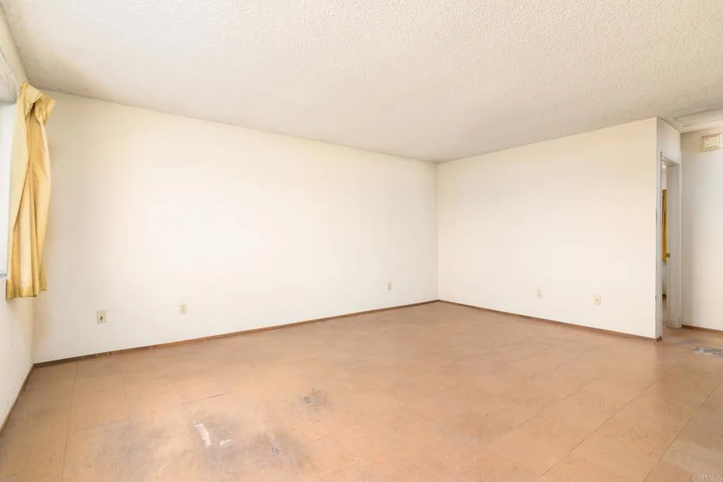 https://cdn.realtyfeed.com/cdn/127/306194542/17cfd5bd809fe43f361aa69f89e2c9a9.webp