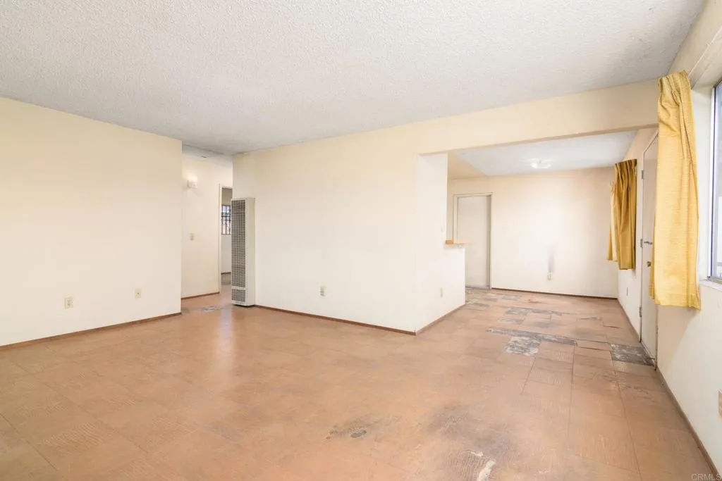 https://cdn.realtyfeed.com/cdn/127/306194542/5c5b793aaebd63298700bf50cdcd2c03.webp