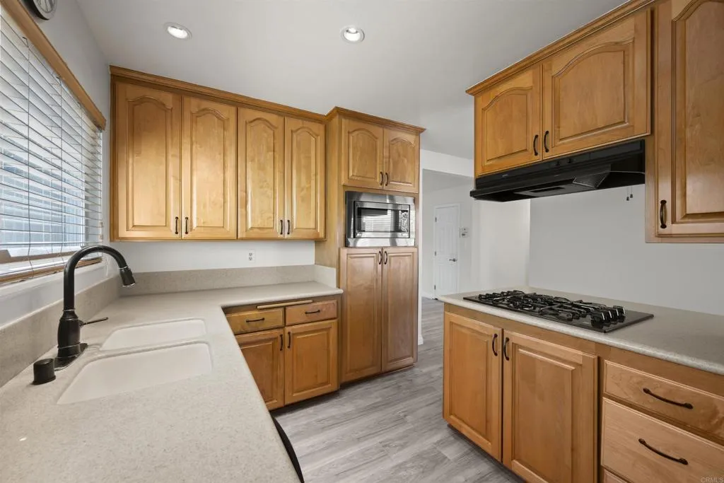 https://cdn.realtyfeed.com/cdn/127/306195385/b912551311d64b06fe4140866632534f.webp