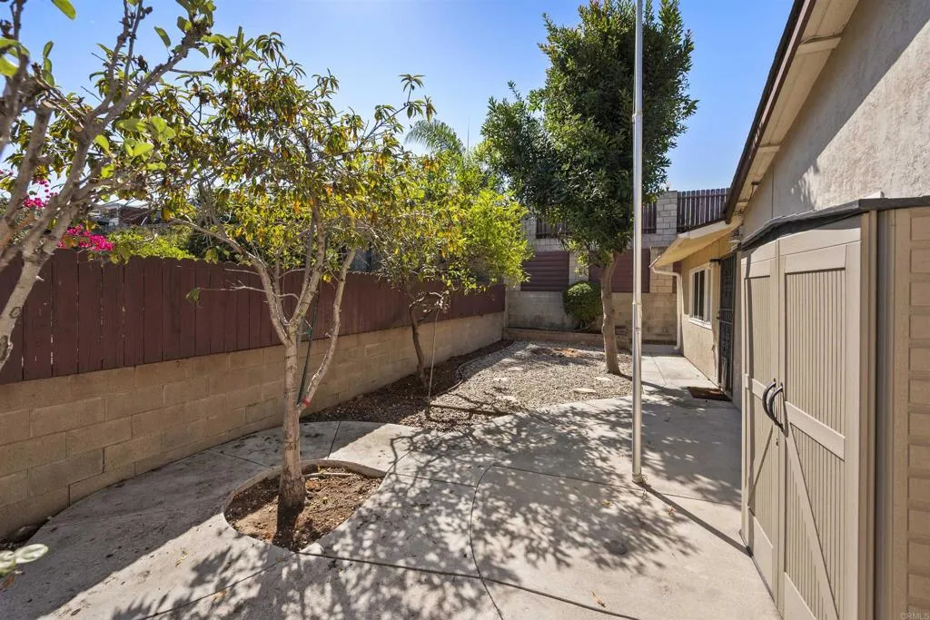 https://cdn.realtyfeed.com/cdn/127/306195385/da82ca3e08f9a8a74c4fb194dedd183a.webp