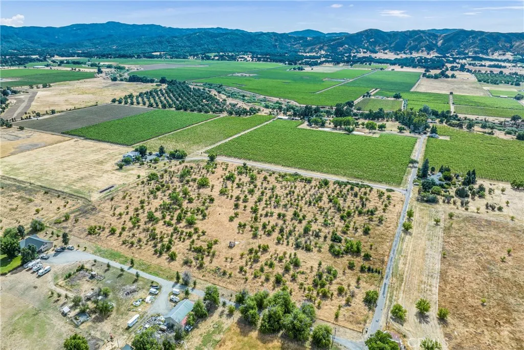 2145 Smith, Kelseyville, CA, 95451