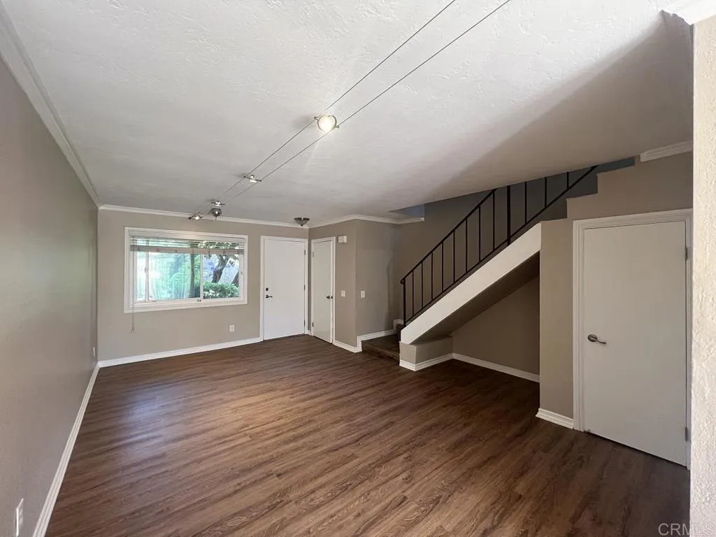 Photo #3: NDP2405385 Listing 