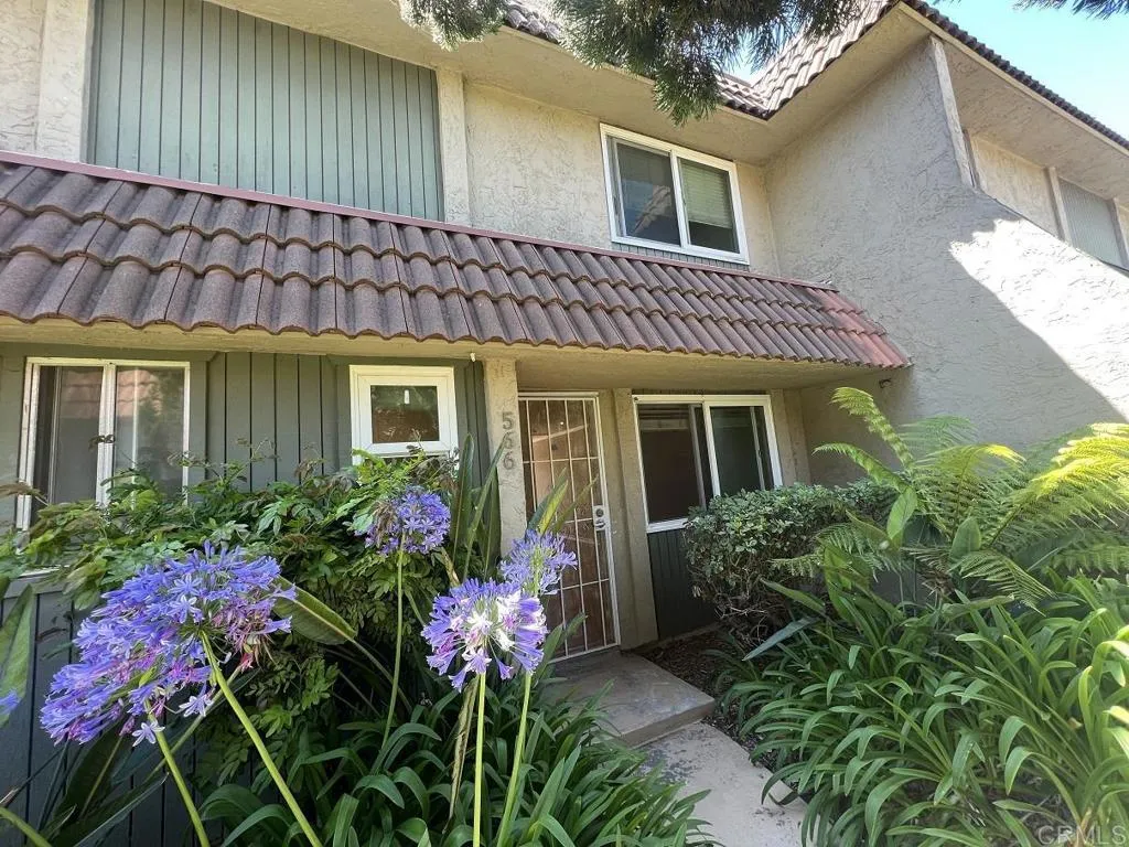 MLS: NDP2405385 Condo For Sale