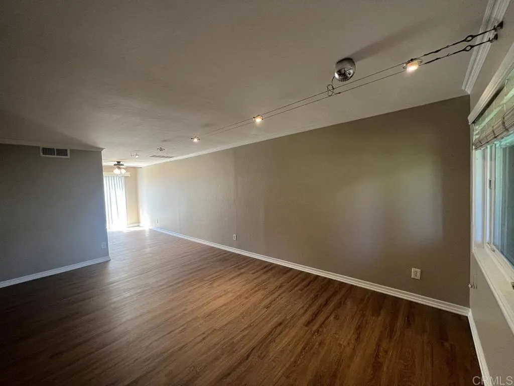 Photo #4: NDP2405385 Listing 