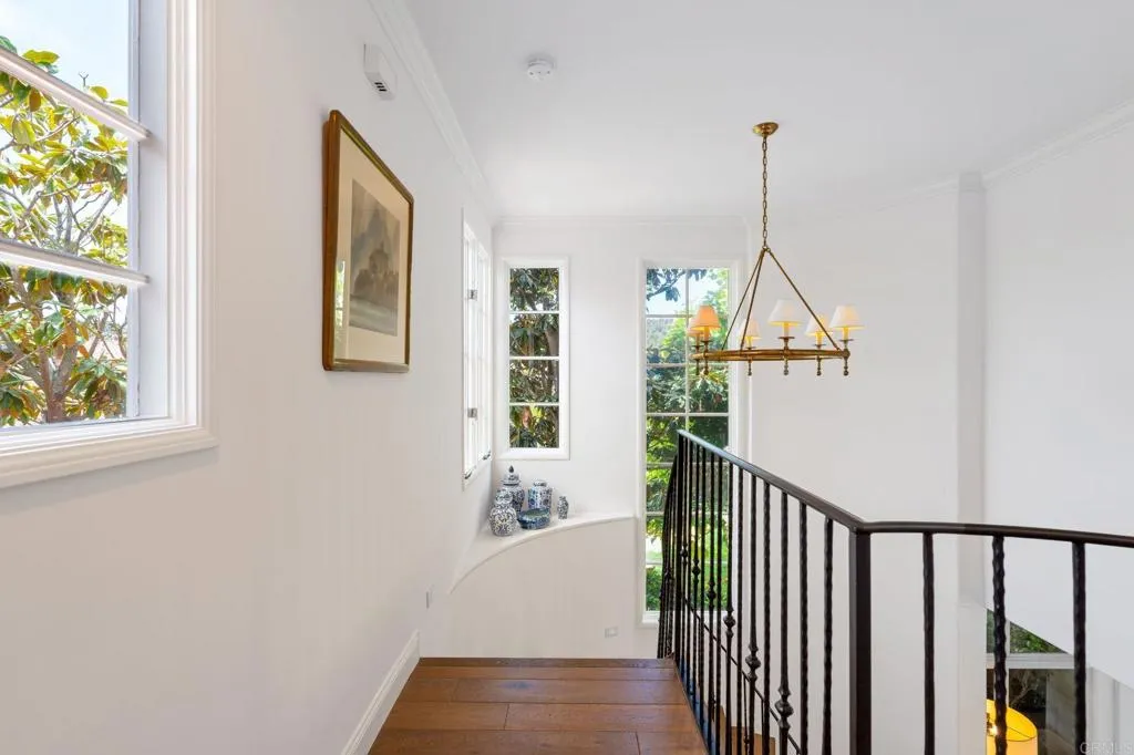 https://cdn.realtyfeed.com/cdn/127/306200081/0c059b3b104177b14d044100bee14188.webp