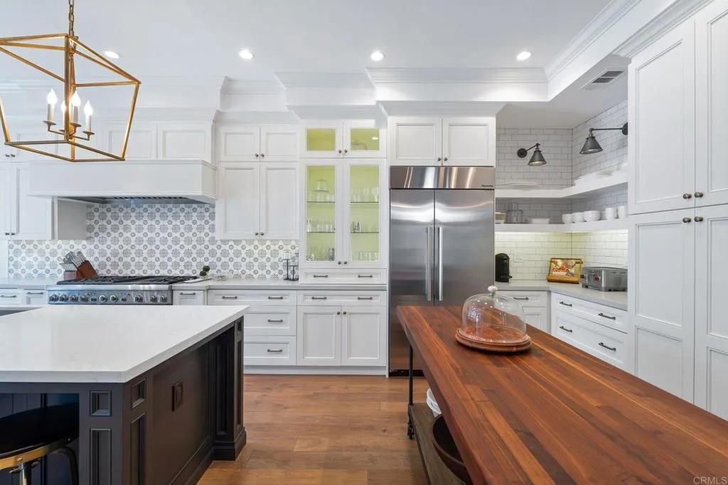 https://cdn.realtyfeed.com/cdn/127/306200081/354e45b5586bebf1b2da23b07716fe70.webp