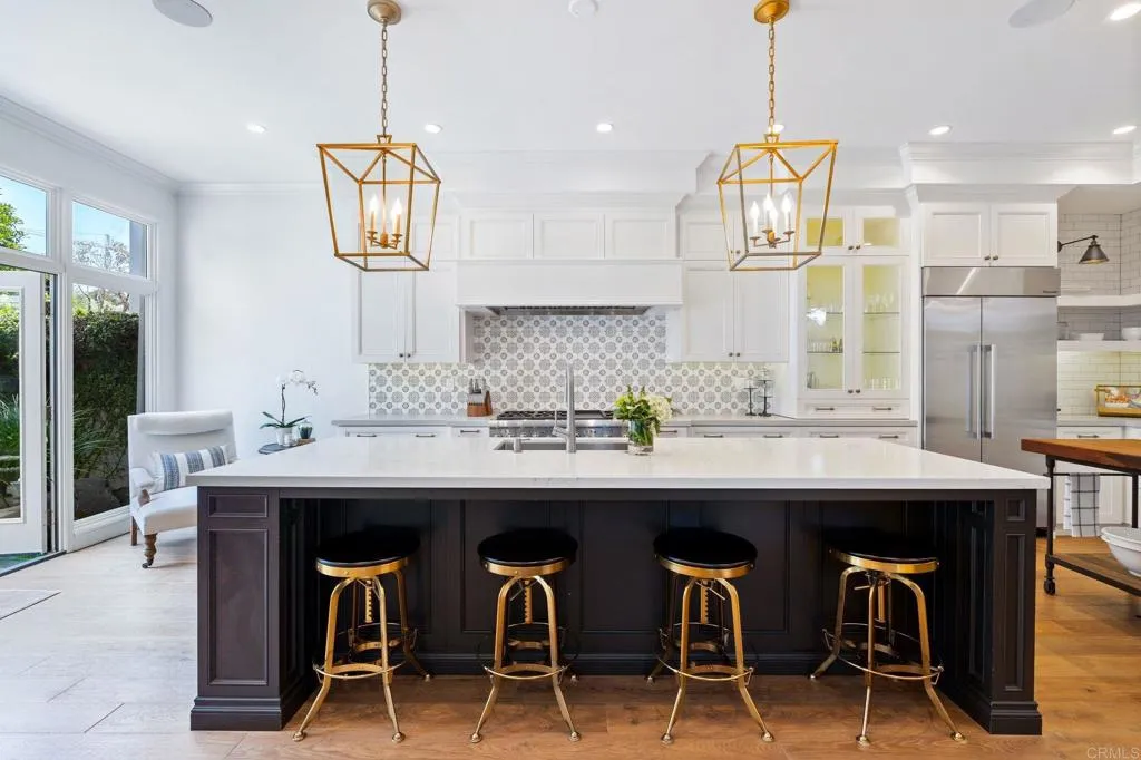 https://cdn.realtyfeed.com/cdn/127/306200081/6659526eee55fdb4197a48ab706626bf.webp