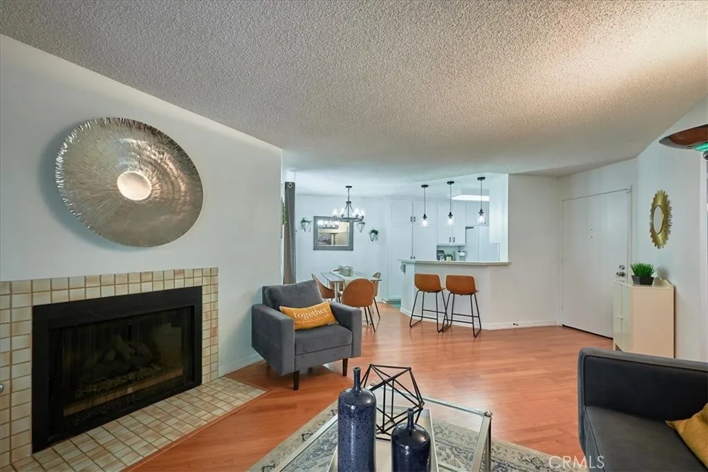 Photo #4: OC24127904 Listing 