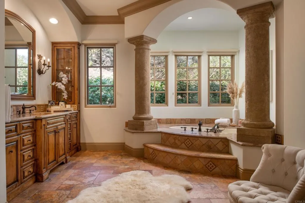 https://cdn.realtyfeed.com/cdn/127/306202740/0e9b1deae3659c4a28690a7fc48af79a.webp