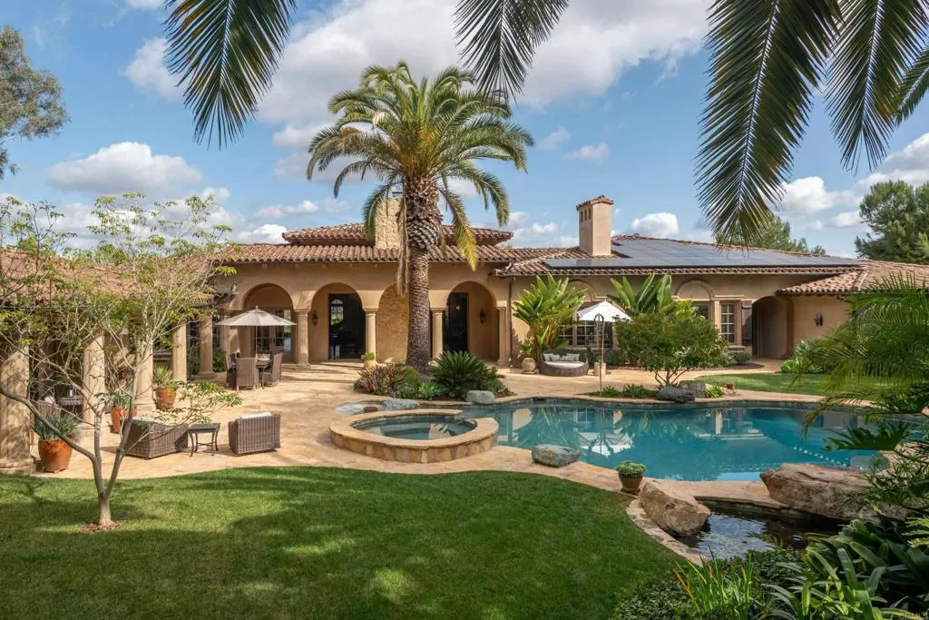https://cdn.realtyfeed.com/cdn/127/306202740/12821f473fd5643f34dfe31438dc8dfe.webp