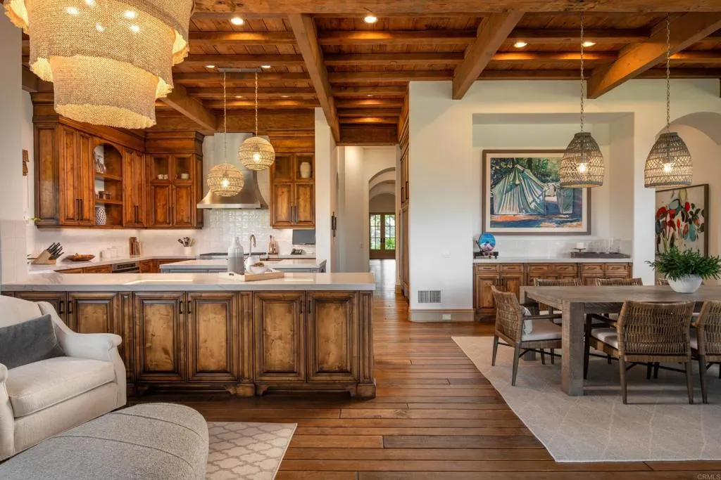 https://cdn.realtyfeed.com/cdn/127/306202740/15a9fabc9f235540d2265e384103b009.webp