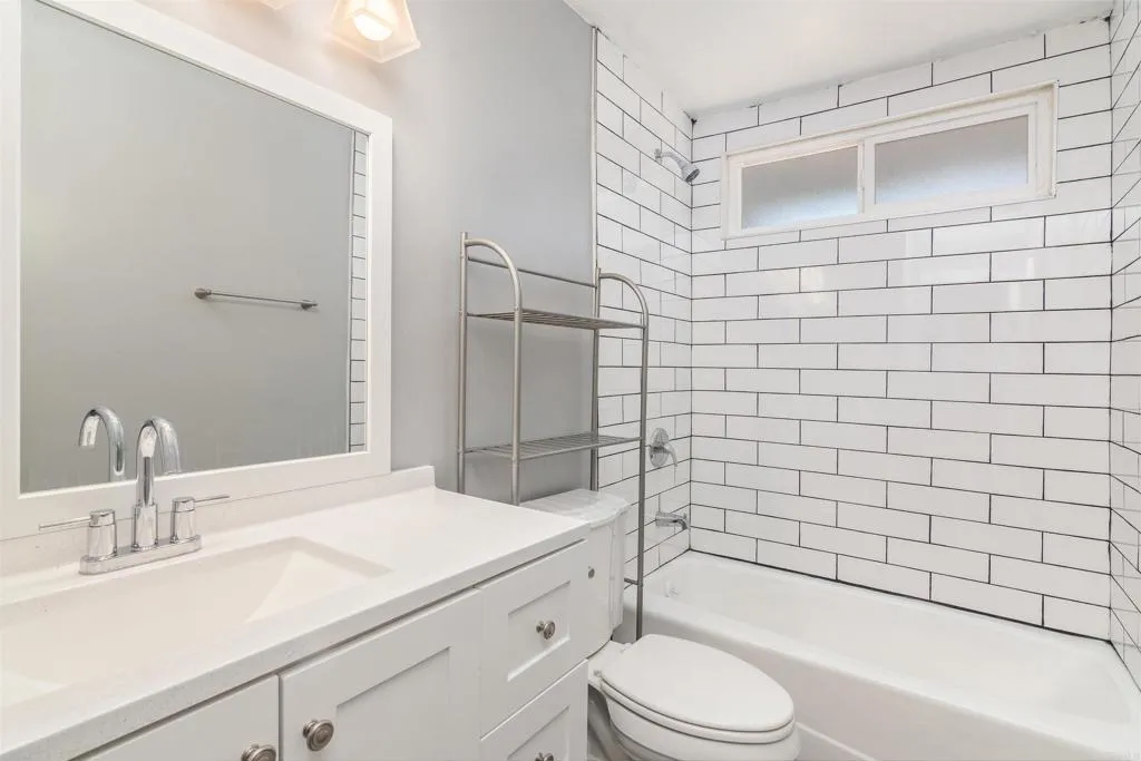 https://cdn.realtyfeed.com/cdn/127/306203202/a0dfc73d2080b84bf9a5e60adcdcf531.webp