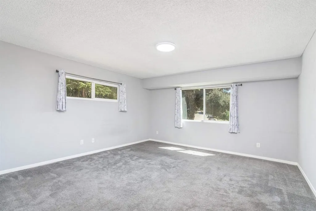https://cdn.realtyfeed.com/cdn/127/306203202/b429d4c840acdfa874cddd10cc6264f0.webp