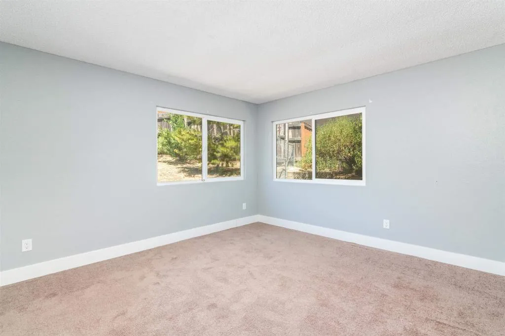 https://cdn.realtyfeed.com/cdn/127/306203202/c0c6791c4519a370c9b139d5d86a5217.webp