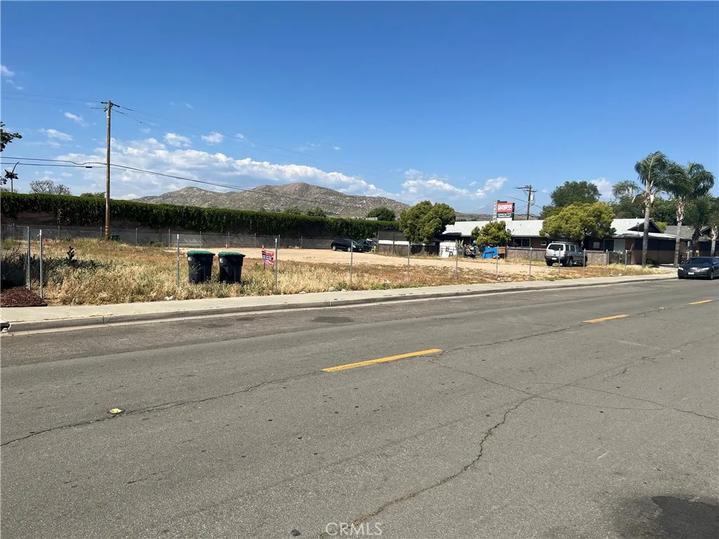 24306 Postal, Moreno Valley, Ca 92553 - Photo 4 of 7, Moreno Valley, CA