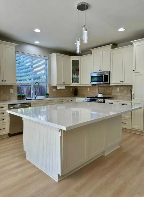 https://cdn.realtyfeed.com/cdn/127/306207687/327dc13375bb7938a54cf1a3b993576c.webp