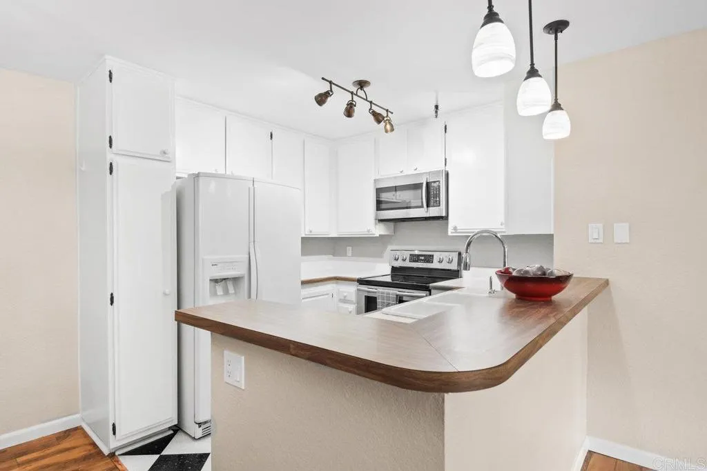 https://cdn.realtyfeed.com/cdn/127/306211371/3d45a19698deecc35728aad597f21cf7.webp