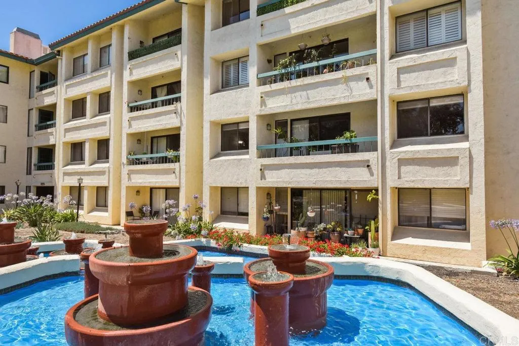 https://cdn.realtyfeed.com/cdn/127/306211371/8ab8e064120e194c73c31be60f6f6222.webp