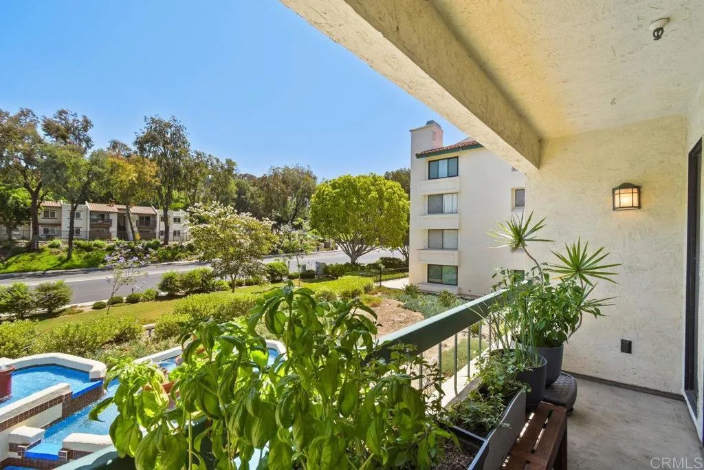 https://cdn.realtyfeed.com/cdn/127/306211371/db3fbb4b30259777c38117554f894ec0.webp
