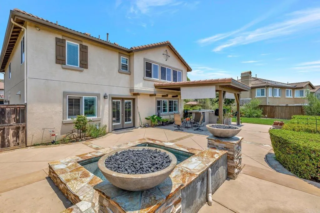 https://cdn.realtyfeed.com/cdn/127/306214433/25c26413c4ade69d95c53ed68a6a2f80.webp