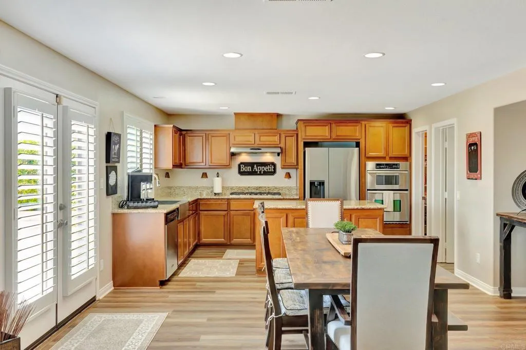 https://cdn.realtyfeed.com/cdn/127/306214433/520fd331e517c8367a6506a18ff835b1.webp