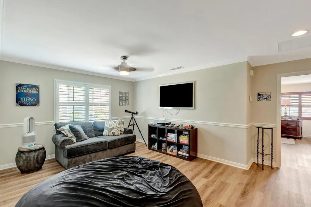 https://cdn.realtyfeed.com/cdn/127/306214433/cee8d37460c646cadd0c2c7cad316f00.webp