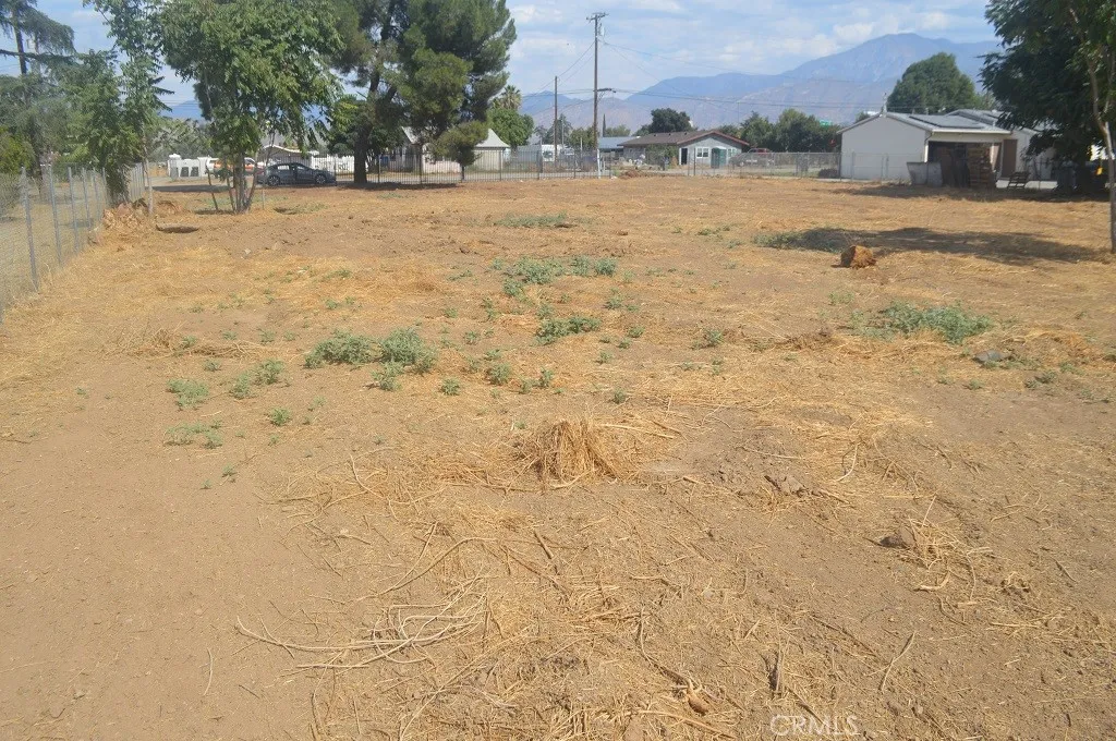 671 W Avenue L, Calimesa, Ca 92320