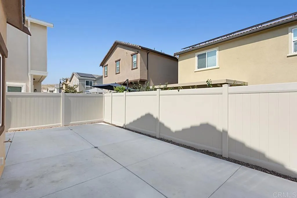 https://cdn.realtyfeed.com/cdn/127/306216825/fc00b70294d116b19eeb3f63d427e3f2.webp