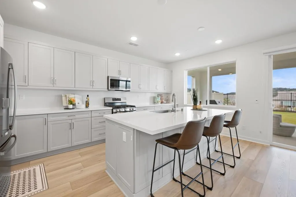 35152 Citron Lane, Fallbrook, Ca 92028 - Main photo, Fallbrook, CA