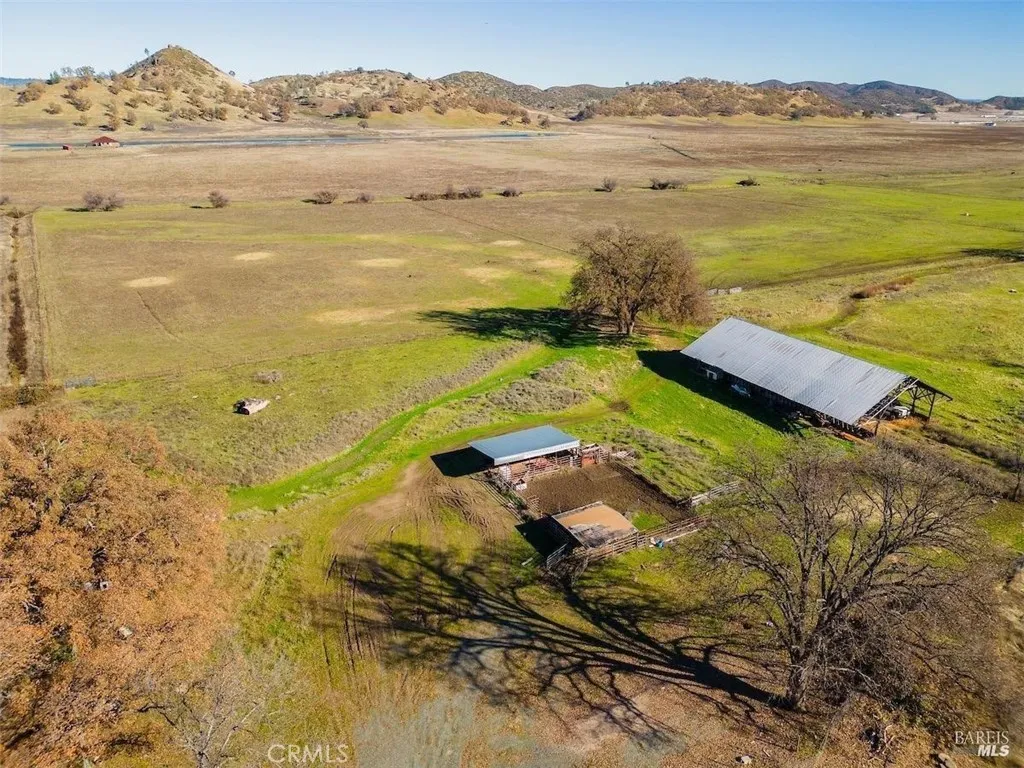 16636 Butts Canyon