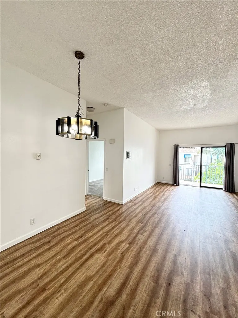 Photo #3: PW24141994 Listing 