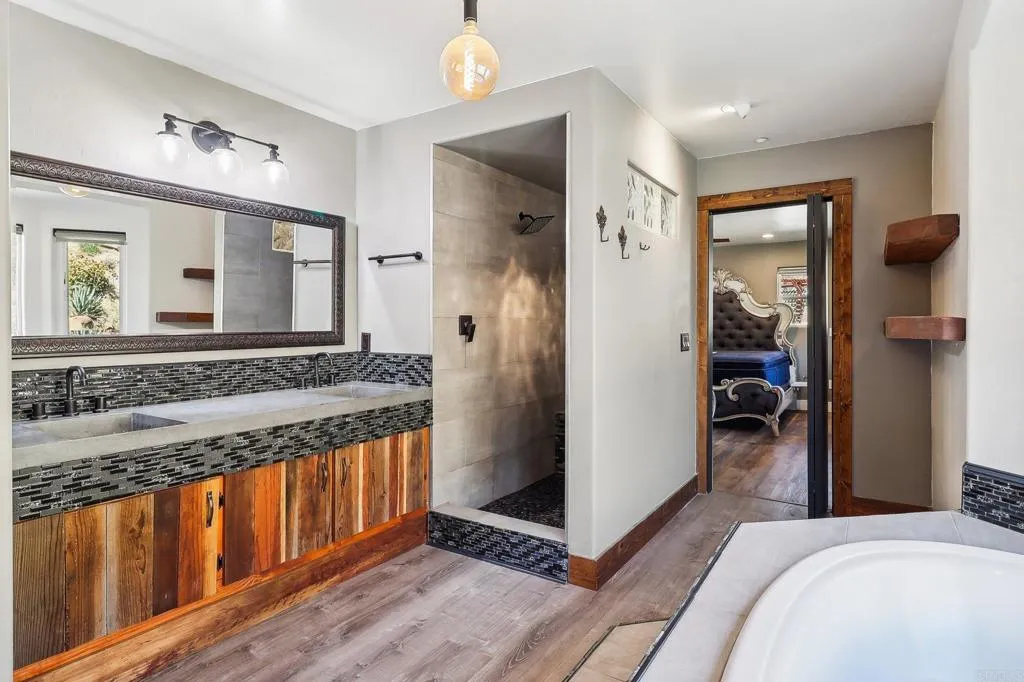 https://cdn.realtyfeed.com/cdn/127/306219938/8e3d8466f0371fdcb762581660991fe3.webp