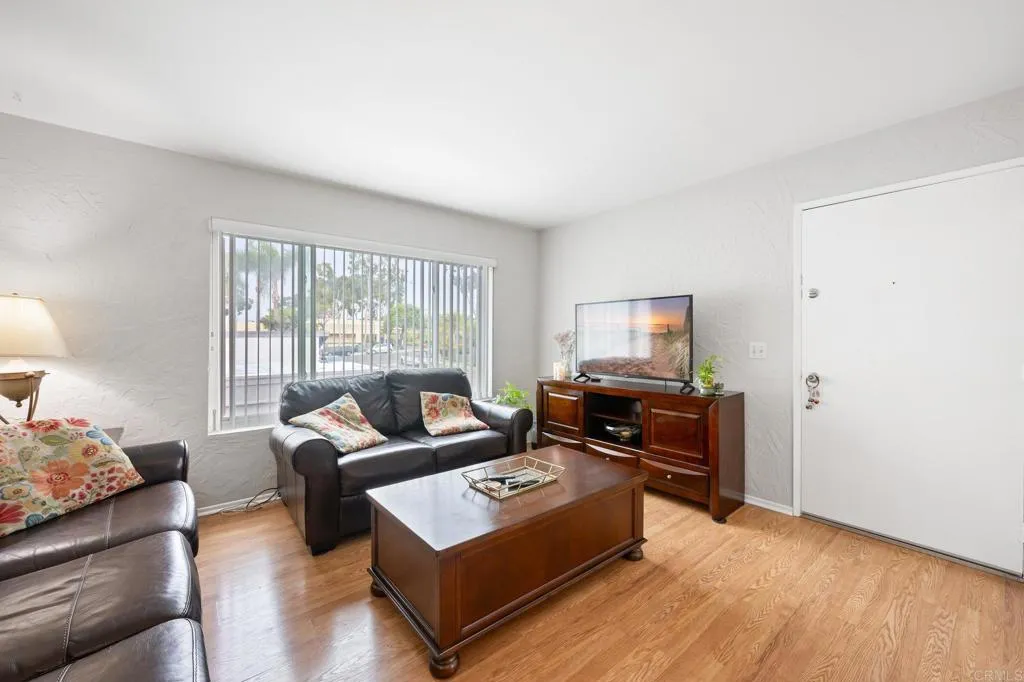 https://cdn.realtyfeed.com/cdn/127/306221210/5ac2f9442e12d3e7c91c4367dd6d5a37.webp