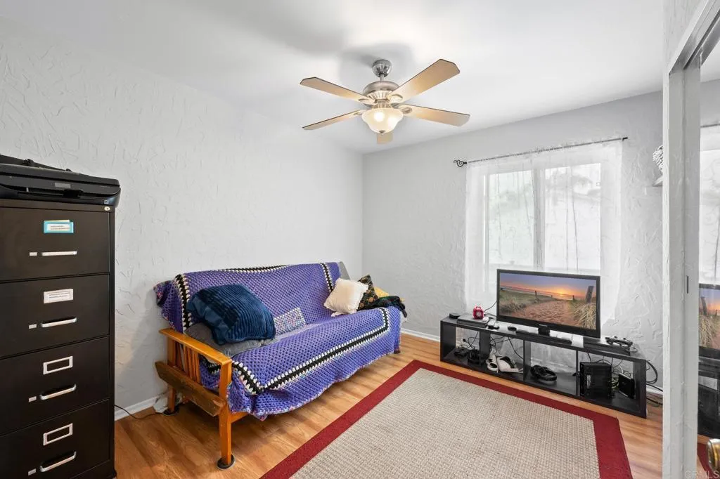 https://cdn.realtyfeed.com/cdn/127/306221210/b34e0940444baa7ab6bdf3aba2b98c15.webp