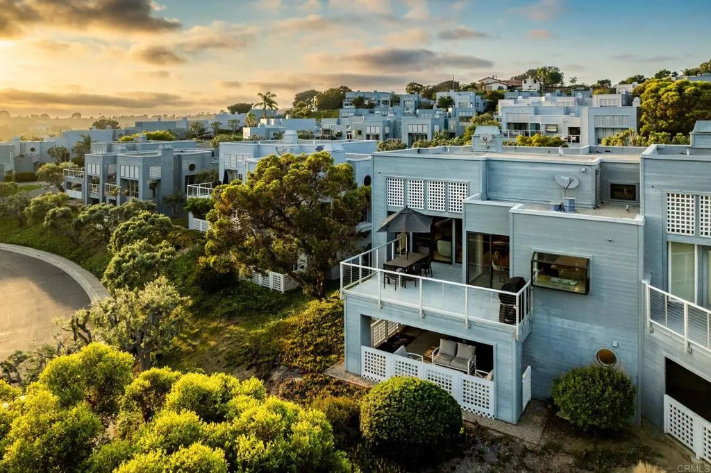 https://cdn.realtyfeed.com/cdn/127/306221581/7ed1c1a66c176ff002811a4110cdb537.webp