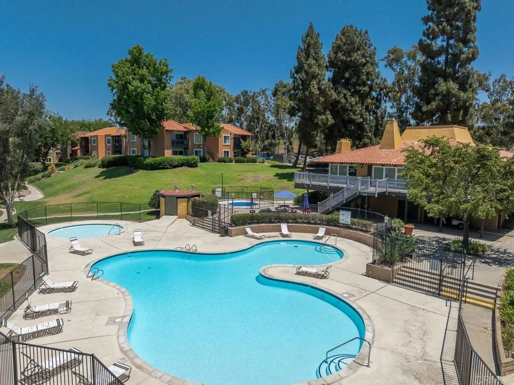 https://cdn.realtyfeed.com/cdn/127/306221905/423d52c43eb3099128c02e0eb50af91f.webp