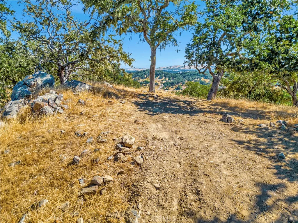 6452 Alta Pradera, Atascadero, Ca 93422 - Photo 5 of 21, Atascadero, CA