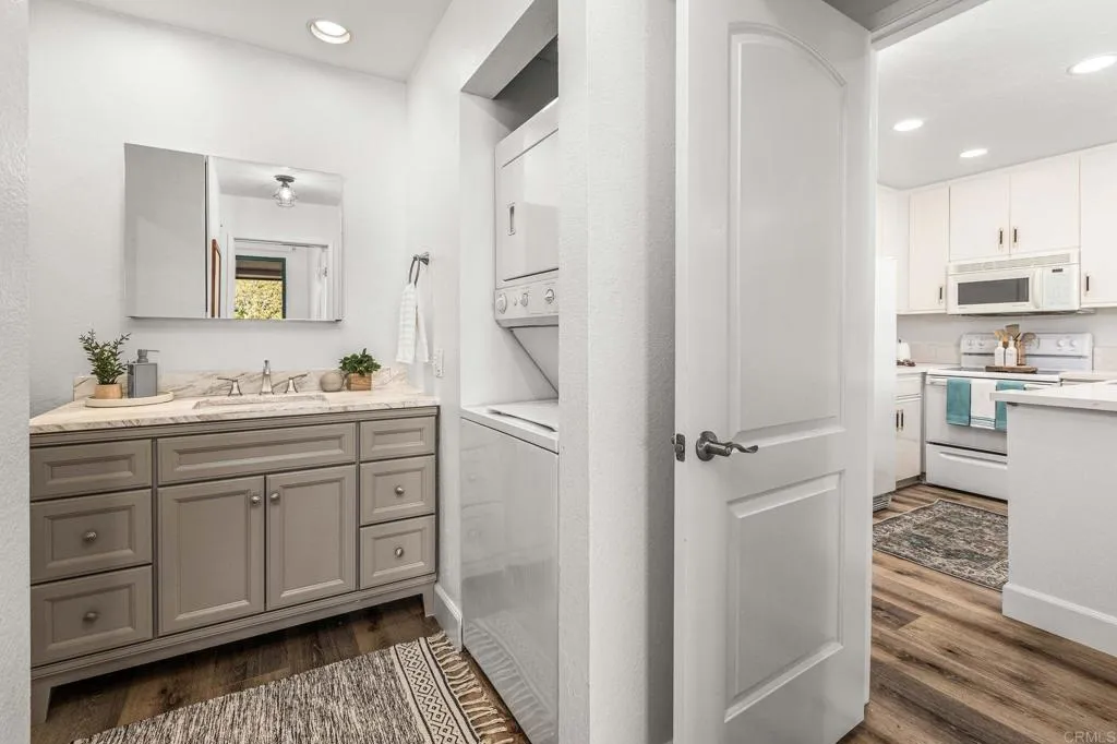 https://cdn.realtyfeed.com/cdn/127/306223758/701690b5337528d4ef6df4f9287ec868.webp