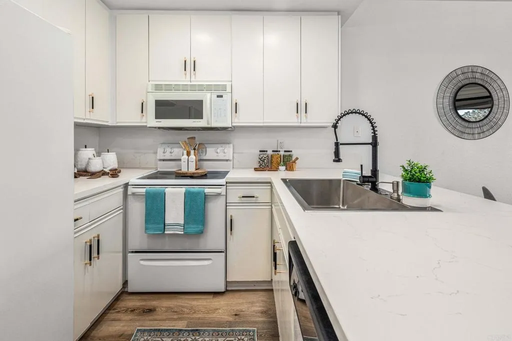 https://cdn.realtyfeed.com/cdn/127/306223758/f014a557c4b3ae2cf7dbbb99afccf47f.webp
