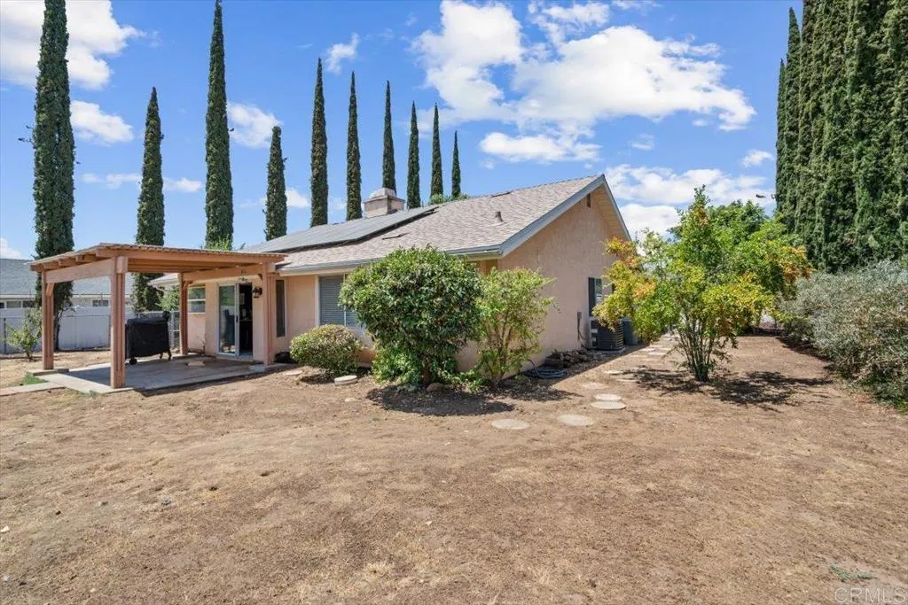 https://cdn.realtyfeed.com/cdn/127/306224143/3f0b467a2e48f5e3cde338bb48bac647.webp