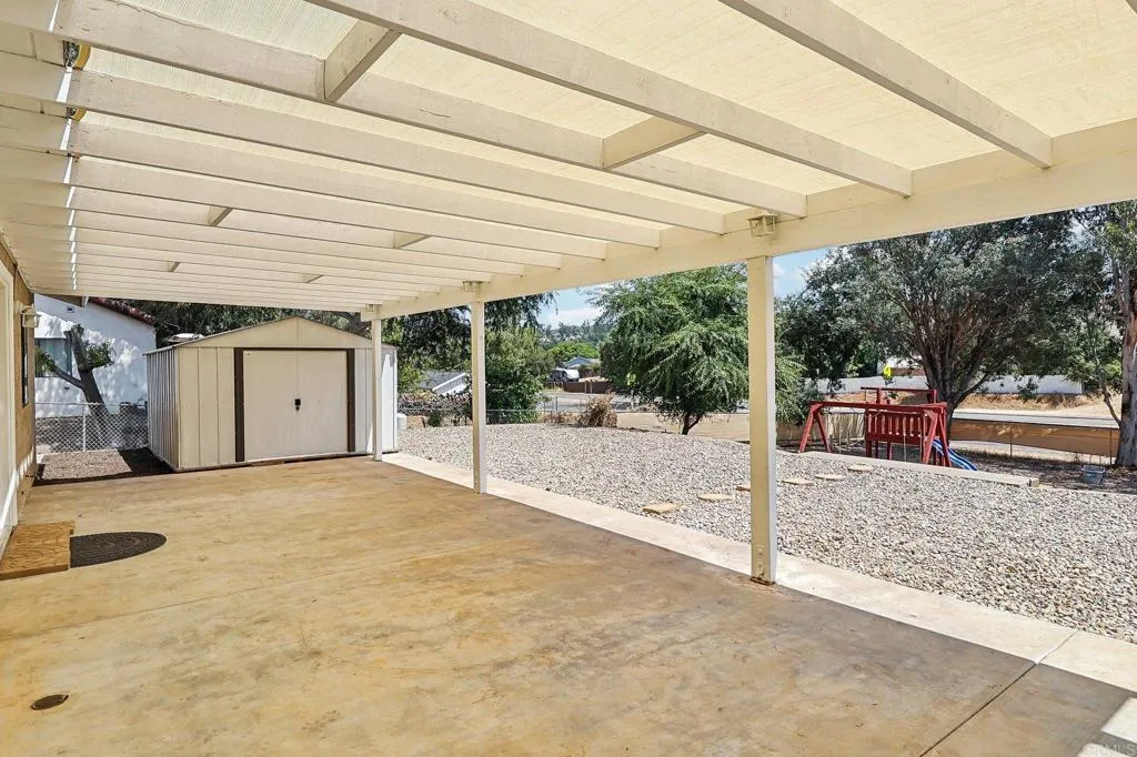 https://cdn.realtyfeed.com/cdn/127/306226786/03f17205a322a0c4cffe23de82c83920.webp